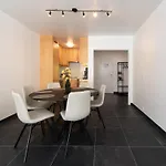 Europacentrum 2 Apartmán *